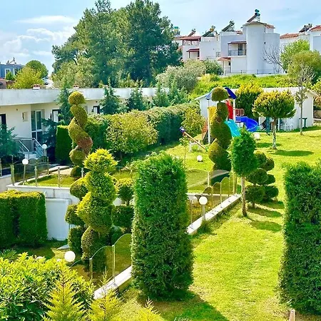 מלון Mys Paradise Deluxe Familien-villa 100 Percent Privacy 4*